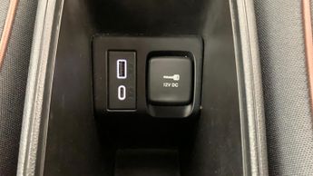 Fiat 500E C 42kWh Icon Convertible 2dr Electric Auto (118 ps)