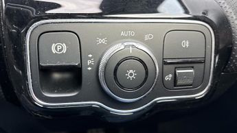 Mercedes-benz A Class 2.0 A220 AMG Line (Premium) Hatchback 5dr Petrol 7G-DCT Euro 6 (