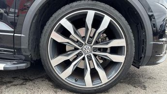 Volkswagen T-Roc 1.5 TSI GPF EVO R-Line SUV 5dr Petrol DSG Euro 6 (s/s) (150 ps)