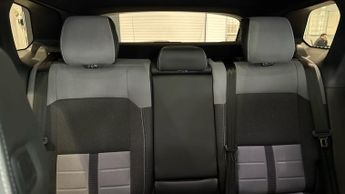 Vauxhall Grandland Electric 73kWh Ultimate SUV 5dr Electric Auto (213 ps)