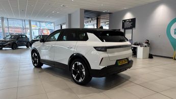 Vauxhall Grandland Electric 73kWh Ultimate SUV 5dr Electric Auto (213 ps)