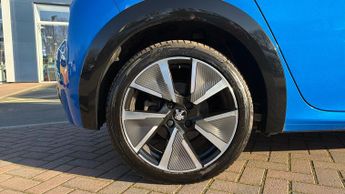 Peugeot 208 50kWh GT Line Hatchback 5dr Electric Auto (136 ps)