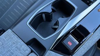 Peugeot 3008 SUV 1.2 HYBRID GT SUV 5dr Petrol Hybrid e-DSC6 Euro 6 (s/s) (136 ps)