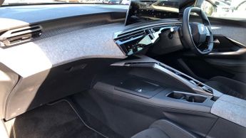 Peugeot 5008 73kWh GT SUV 5dr Electric Auto (210 ps)