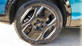 Peugeot 5008 73kWh GT SUV 5dr Electric Auto (210 ps)