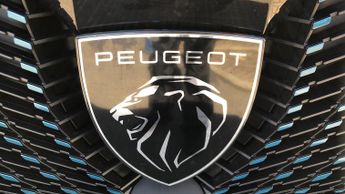 Peugeot 5008 73kWh GT SUV 5dr Electric Auto (210 ps)
