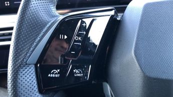 Peugeot 5008 73kWh GT SUV 5dr Electric Auto (210 ps)