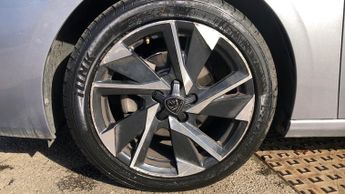 Peugeot 308 1.2 PureTech Allure Premium Hatchback 5dr Petrol EAT Euro 6 (s/s