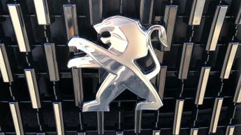 Peugeot 2008 1.2 PureTech GT Premium SUV 5dr Petrol EAT Euro 6 (s/s) (130 ps)