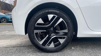 Peugeot 208 50kWh Allure Hatchback 5dr Electric Auto (7.4kW Charger) (136 ps