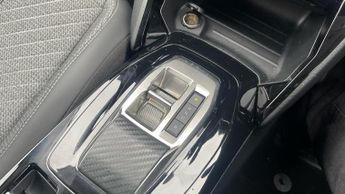 Peugeot 208 50kWh Allure Hatchback 5dr Electric Auto (7.4kW Charger) (136 ps