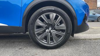 Peugeot 2008 50kWh GT Premium SUV 5dr Electric Auto (136 ps)