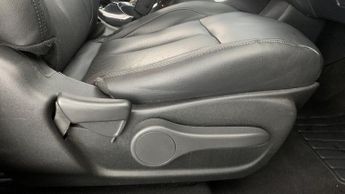 Nissan Juke 1.6 Tekna SUV 5dr Petrol XTRON Euro 6 (117 ps)