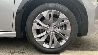 Peugeot 208 50kWh Allure Premium + Hatchback 5dr Electric Auto (7.4kW Charge