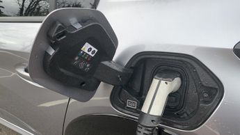 Peugeot 208 50kWh Allure Premium + Hatchback 5dr Electric Auto (7.4kW Charge