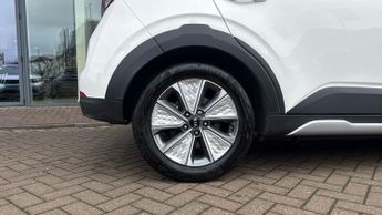 Kia Soul 64kWh First Edition SUV 5dr Electric Auto (201 bhp)