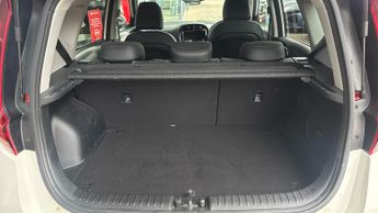 Kia Soul 64kWh First Edition SUV 5dr Electric Auto (201 bhp)