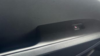 Kia Soul 64kWh First Edition SUV 5dr Electric Auto (201 bhp)