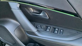 Peugeot 2008 50kWh GT SUV 5dr Electric Auto (136 ps)