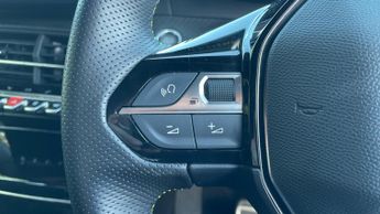 Peugeot 2008 50kWh GT Premium SUV 5dr Electric Auto (136 ps)