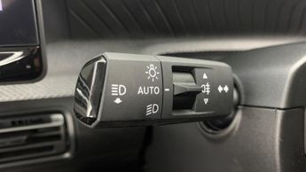 Citroen C3 Standard Range 44kWh PLUS Hatchback 5dr Electric Auto (7.4kW Cha