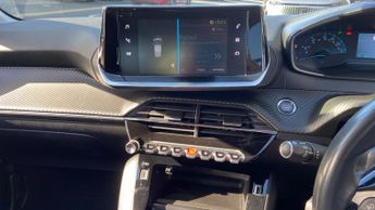 Peugeot 208 50kWh Allure Hatchback 5dr Electric Auto (136 ps)