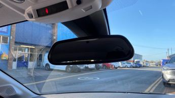 Peugeot 208 50kWh Allure Hatchback 5dr Electric Auto (136 ps)