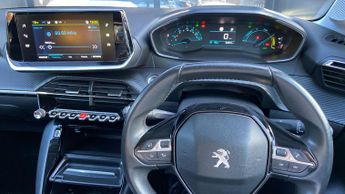 Peugeot 208 50kWh Allure Hatchback 5dr Electric Auto (136 ps)