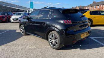 Peugeot 208 50kWh Allure Hatchback 5dr Electric Auto (136 ps)