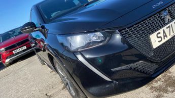 Peugeot 208 50kWh Allure Hatchback 5dr Electric Auto (136 ps)