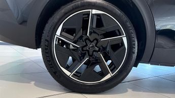 Peugeot 408 1.2 HYBRID GT Fastback 5dr Petrol Hybrid e-DSC6 Euro 6 (s/s) (13