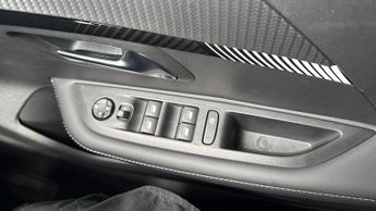 Peugeot 208 50kWh E-Style Hatchback 5dr Electric Auto (7.4kW Charger) (136 p