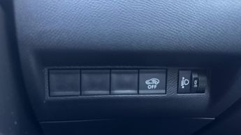 Peugeot 2008 50kWh Allure SUV 5dr Electric Auto (7kW Charger) (136 ps)