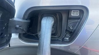 Peugeot 2008 50kWh Allure SUV 5dr Electric Auto (7kW Charger) (136 ps)