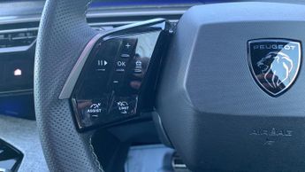 Peugeot 3008 73kWh GT SUV 5dr Electric Auto (210 ps)