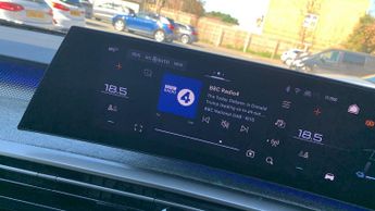 Peugeot 3008 73kWh GT SUV 5dr Electric Auto (210 ps)