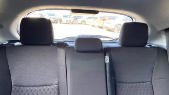 Toyota Yaris 1.5 VVT-h Icon Hatchback 5dr Petrol Hybrid E-CVT Euro 6 (s/s) (1