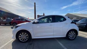 Toyota Yaris 1.5 VVT-h Icon Hatchback 5dr Petrol Hybrid E-CVT Euro 6 (s/s) (1