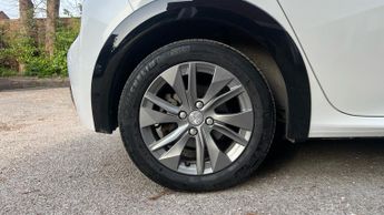 Peugeot 208 50kWh Allure Premium Hatchback 5dr Electric Auto (7kW Charger) (