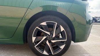 Peugeot 308 1.2 PureTech Allure Premium Hatchback 5dr Petrol EAT Euro 6 (s/s