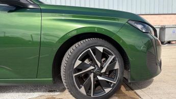 Peugeot 308 1.2 PureTech Allure Premium Hatchback 5dr Petrol EAT Euro 6 (s/s