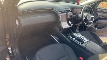Hyundai Tucson 1.6 h T-GDi 13.8kWh Premium SUV 5dr Petrol Plug-in Hybrid Auto 4