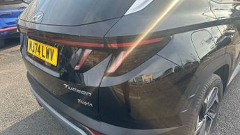 Hyundai Tucson 1.6 h T-GDi 13.8kWh Premium SUV 5dr Petrol Plug-in Hybrid Auto 4