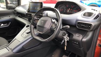 Peugeot Rifter 1.5 BlueHDi Allure Standard MPV 5dr Diesel EAT Euro 6 (s/s) (130