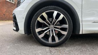 Volkswagen Tiguan 2.0 TDI R-Line Tech SUV 5dr Diesel DSG Euro 6 (s/s) (150 ps)