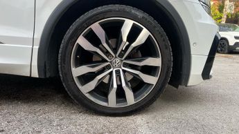 Volkswagen Tiguan 2.0 TDI R-Line Tech SUV 5dr Diesel DSG Euro 6 (s/s) (150 ps)