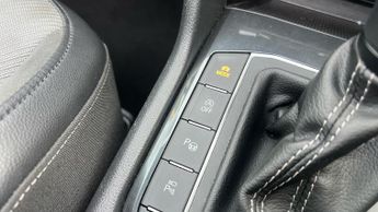 Volkswagen Tiguan 2.0 TDI R-Line Tech SUV 5dr Diesel DSG Euro 6 (s/s) (150 ps)