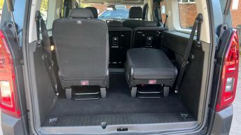 Citroen Berlingo 52kWh PLUS XL MPV 5dr Electric Auto (7.4kW Charger) (136 ps)