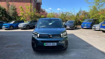 Citroen Berlingo 52kWh PLUS XL MPV 5dr Electric Auto (7.4kW Charger) (136 ps)