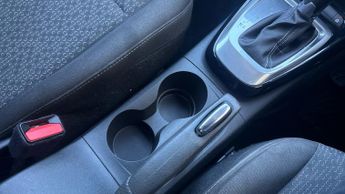 Vauxhall Crossland 1.2 Turbo SE SUV 5dr Petrol Auto Euro 6 (s/s) (130 ps)